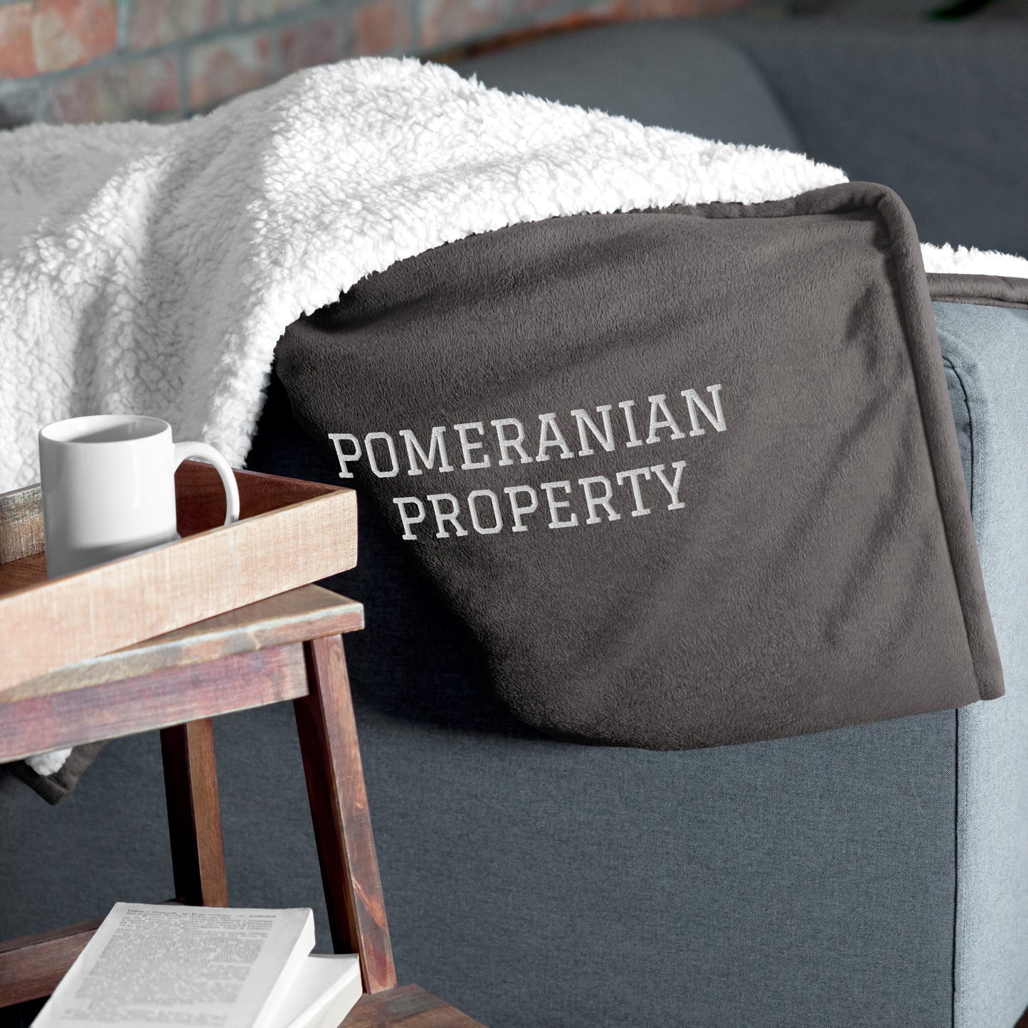 POMERANIAN PROPERTY Premium sherpa blanket